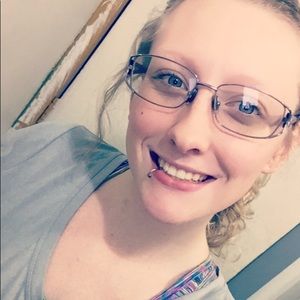 Meet your Posher, Melani